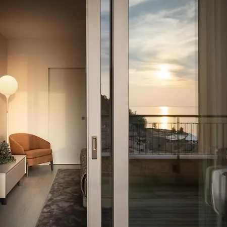 Portopiccolo Apartments Perla Nel Borgo - With Beach Included Sistiana Exterior photo